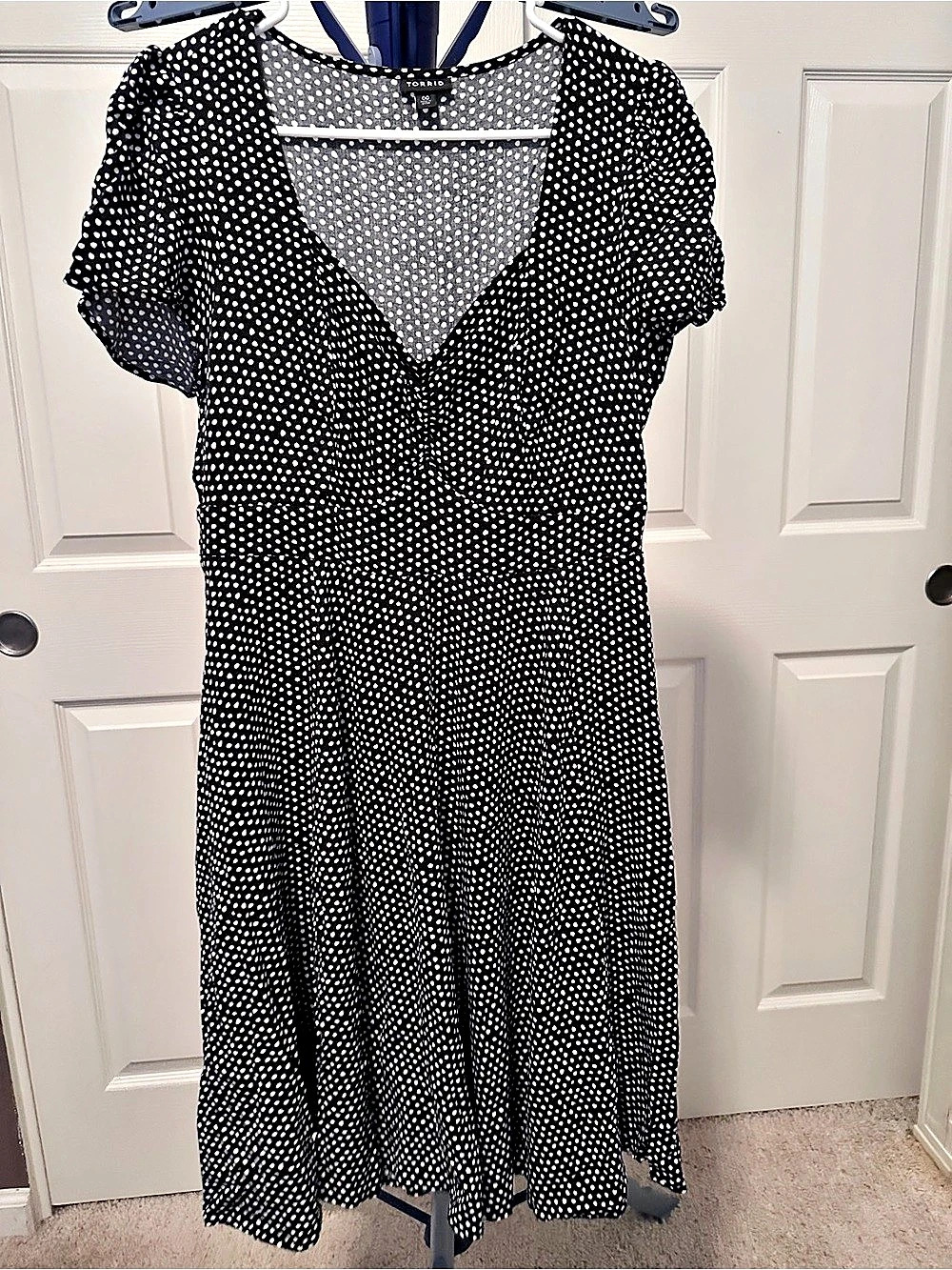 Torrid Polka Dot Maxi Dress in Black & White Size 00 Like New